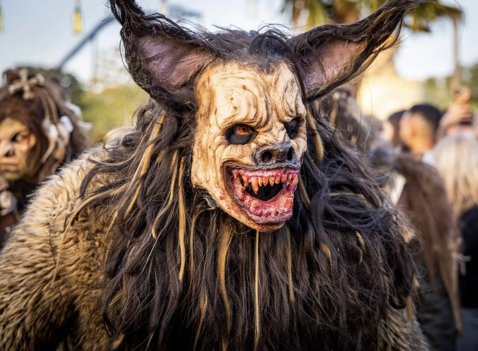 Custom horror mask by Scare Designz