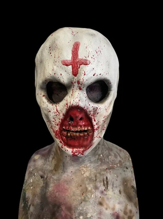 Custom horror mask by Scare Designz