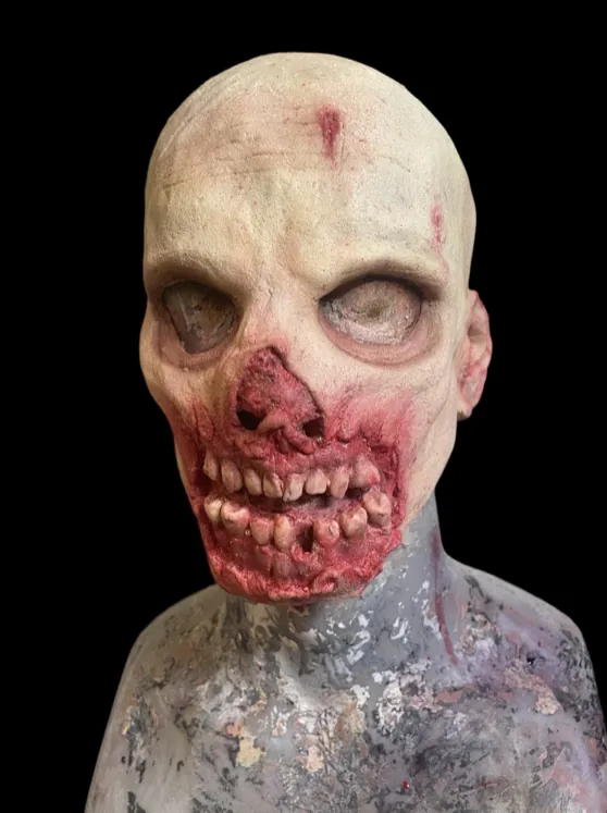 Custom horror mask by Scare Designz