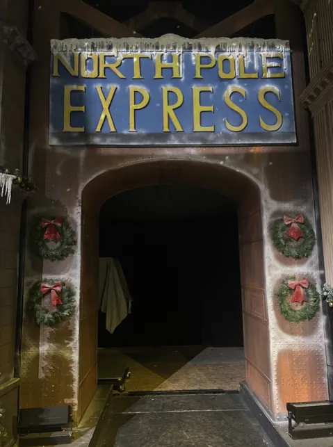 Hollywood Christmas, Movie Park DE by Scare Designz (photo 3)