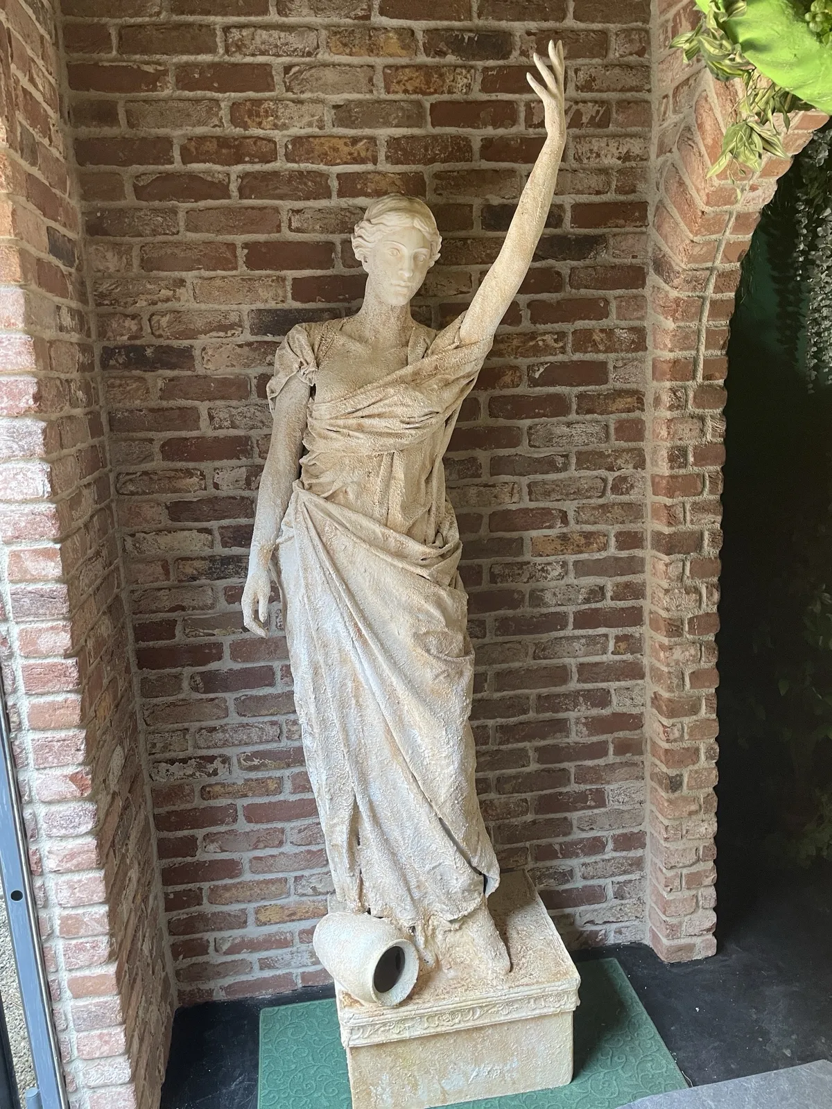 Eden Manor Entrance, Europa-Park Traumatica by Scare Designz (photo 3)