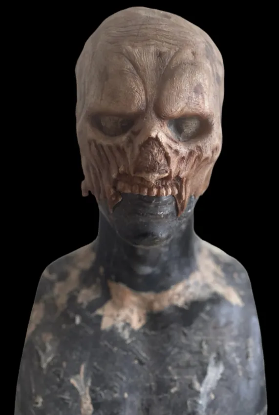 Custom horror mask by Scare Designz