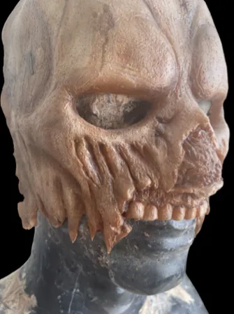 Custom horror mask by Scare Designz