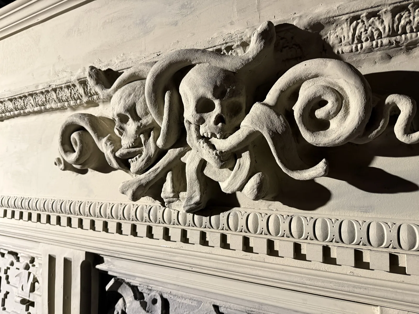 Geisterschloss Ornament, Europa-Park by Scare Designz (photo 2)