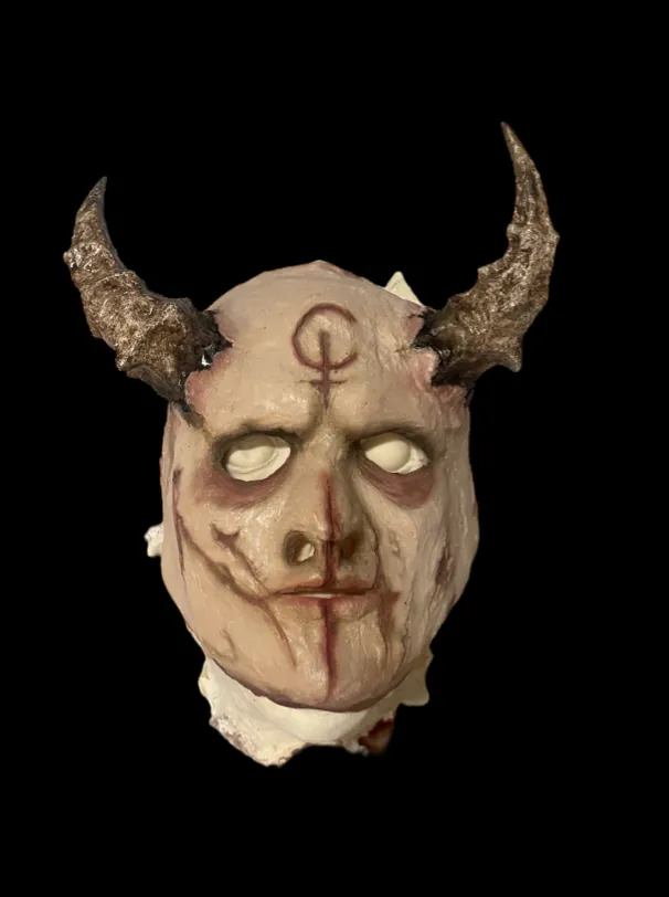 Custom horror mask by Scare Designz