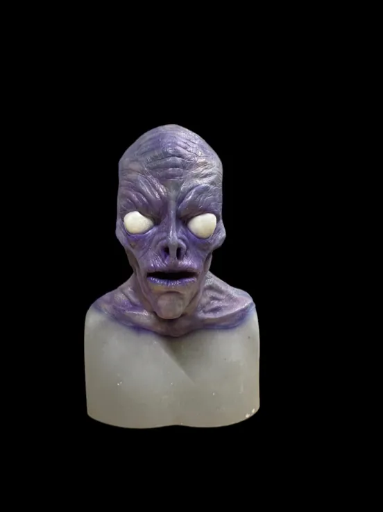 Custom horror mask by Scare Designz