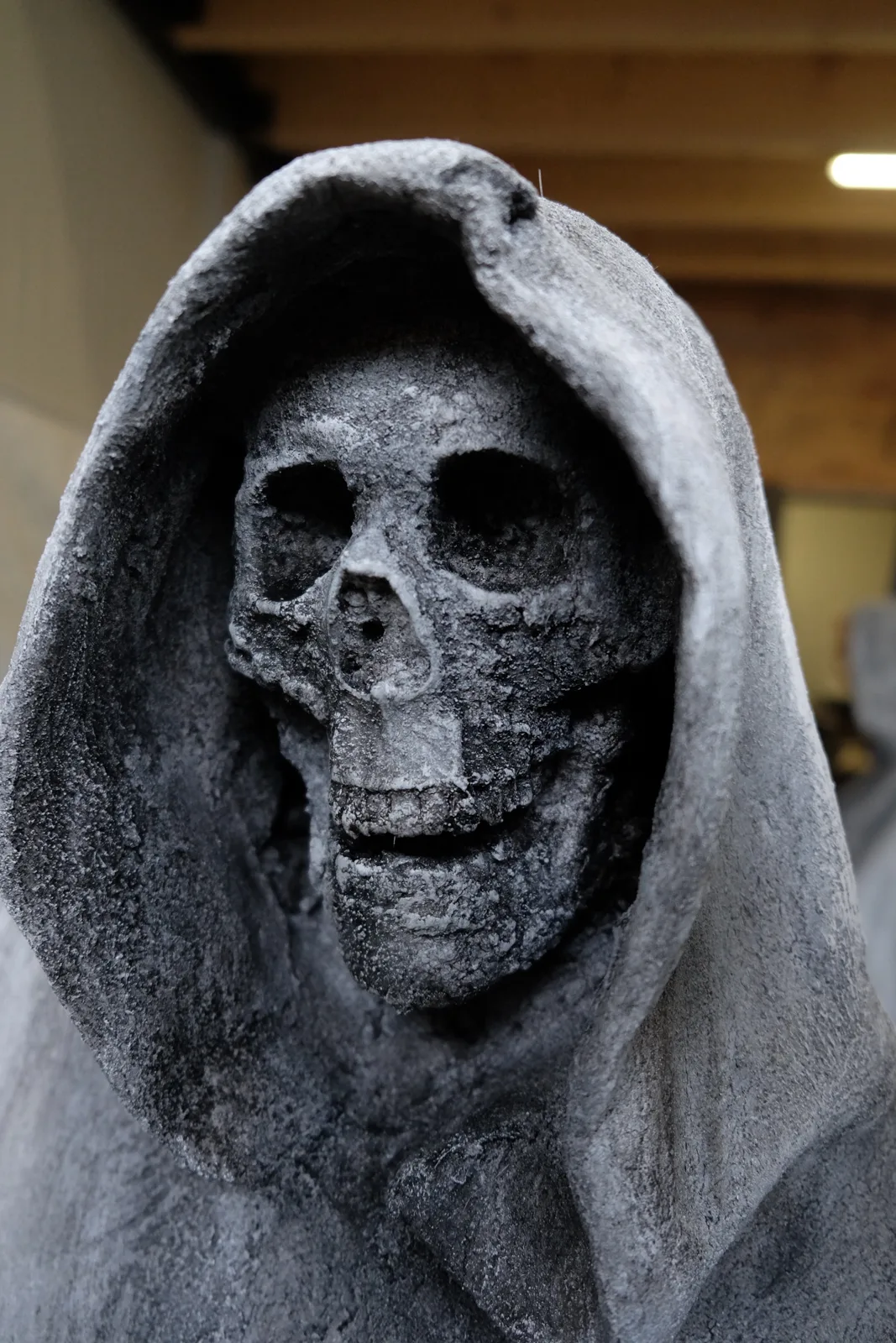 Tusenfryd Ghost Statues by Scare Designz (photo 6)