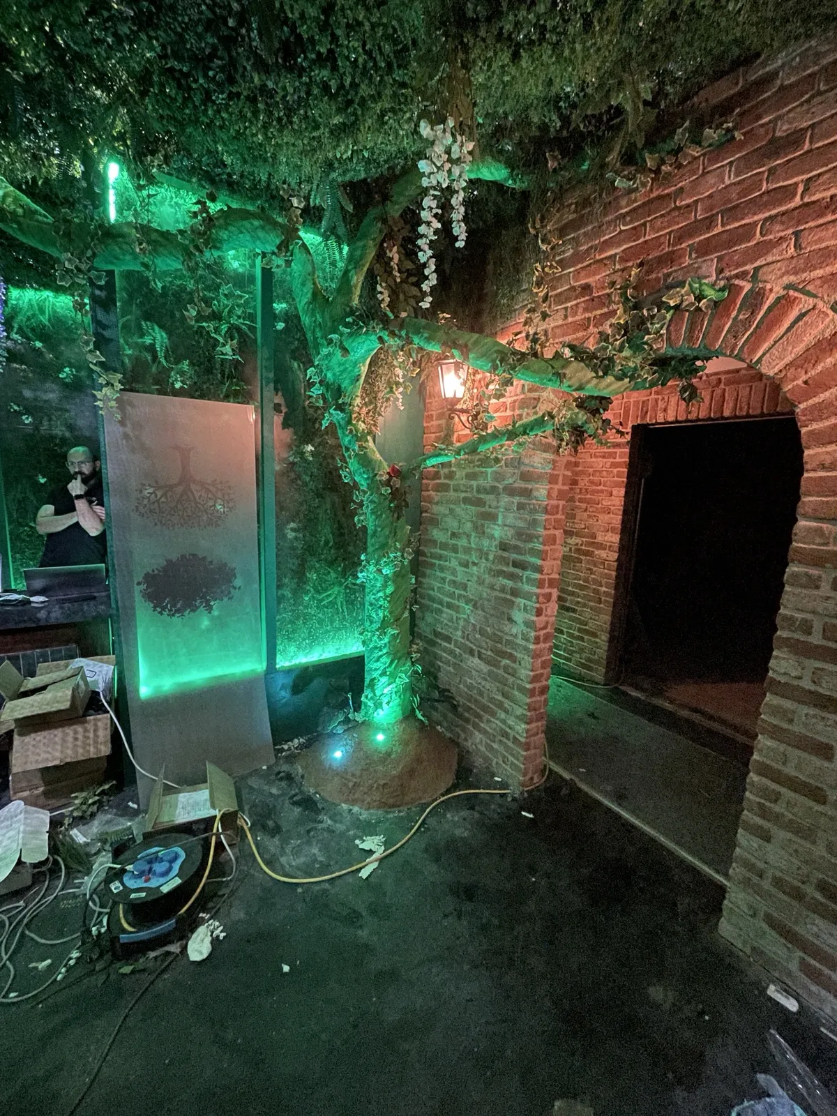Eden Manor Entrance, Europa-Park Traumatica by Scare Designz (photo 6)
